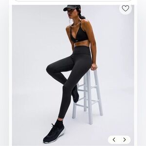 Lululemon Wunder Train HR Leggings 25”, size 4